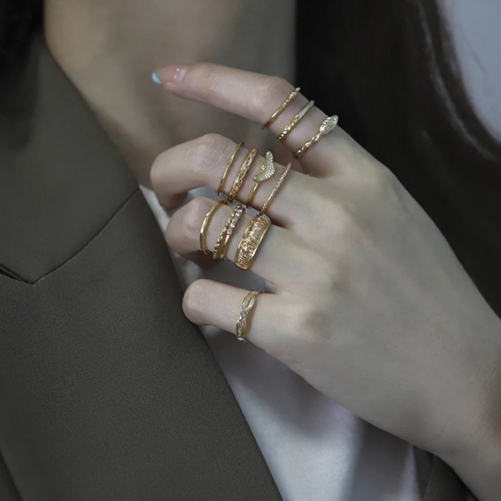 12 Pcs/Set 2022 Fashion Punk Simple Design Vintage Gold Color Joint Rings Sets for Women Jewelry Korean Version Joint
12 Pcs/Set 2022 Fashion Punk Simple Design Vintage Gold Color Joint Rings Sets for Women Jewelry Korean Version Joint