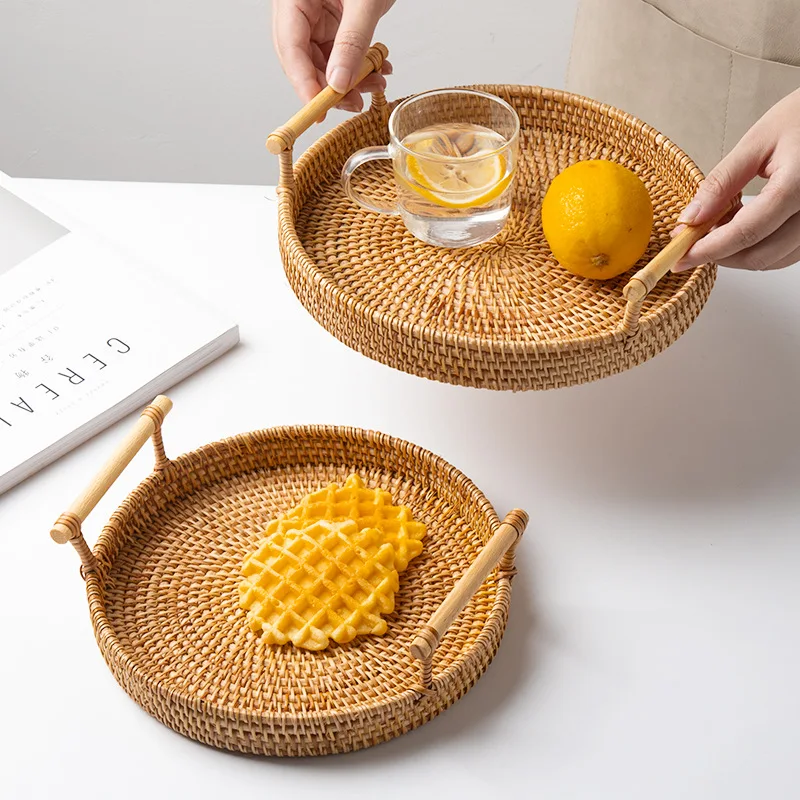 Handwoven Rattan Storage Tray with Wooden Handle Round Wicker Basket Bread Food Plate Fruit Cake Platter Dinner Serving Tray
Handwoven Rattan Storage Tray with Wooden Handle Round Wicker Basket Bread Food Plate Fruit Cake Platter Dinner Serving Tray