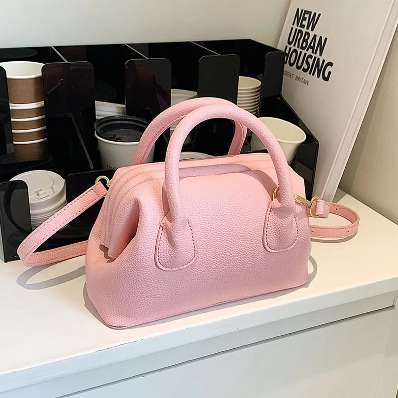 2022 Trendy Small PU Leather Women's Designer Handbag Wallet Luxury Brand Shoulder Crossbody Bags Simple Cute Lady Travel Totes
2022 Trendy Small PU Leather Women's Designer Handbag Wallet Luxury Brand Shoulder Crossbody Bags Simple Cute Lady Travel Totes