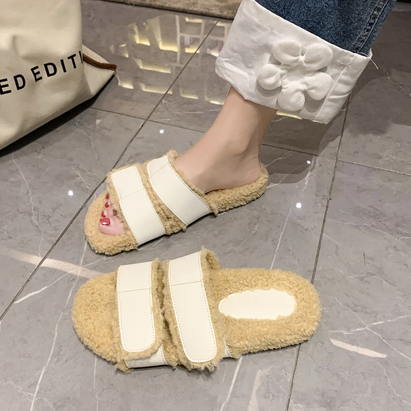 Шлепанцы женские на плоской подошве, меховые сланцы, плюшевые шлепанцы из ПУ кожи, на липучке, базовые, в римском стиле, повседневная обувь, 2022
Шлепанцы женские на плоской подошве, меховые сланцы, плюшевые шлепанцы из ПУ кожи, на липучке, базовые, в римском стиле, повседневная обувь, 2022