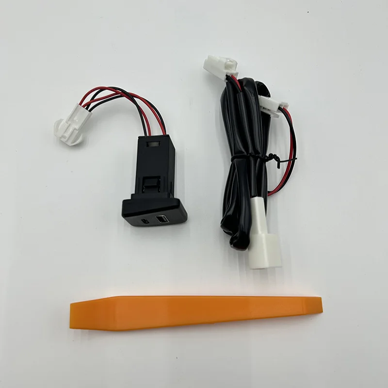 USB QC3.0 Быстрое автомобильное зарядное устройство для мобильного телефона, адаптер для зарядки смартфона для Toyota WILDLANDER Rav4 2020 2021 2022 2023
USB QC3.0 Быстрое автомобильное зарядное устройство для мобильного телефона, адаптер для зарядки смартфона для Toyota WILDLANDER Rav4 2020 2021 2022 2023