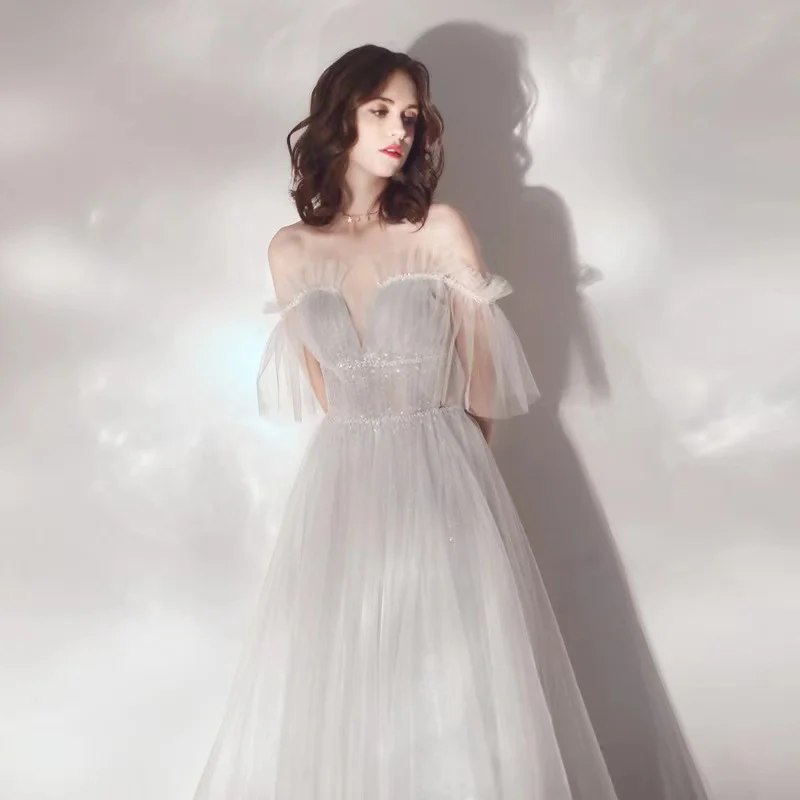Off The Shoulder Evening Dresses Elegant Lace V-Neck Backless Luxury Frock Autumn Style Wedding Party Gowns 2022 Robe De Soiree
Off The Shoulder Evening Dresses Elegant Lace V-Neck Backless Luxury Frock Autumn Style Wedding Party Gowns 2022 Robe De Soiree