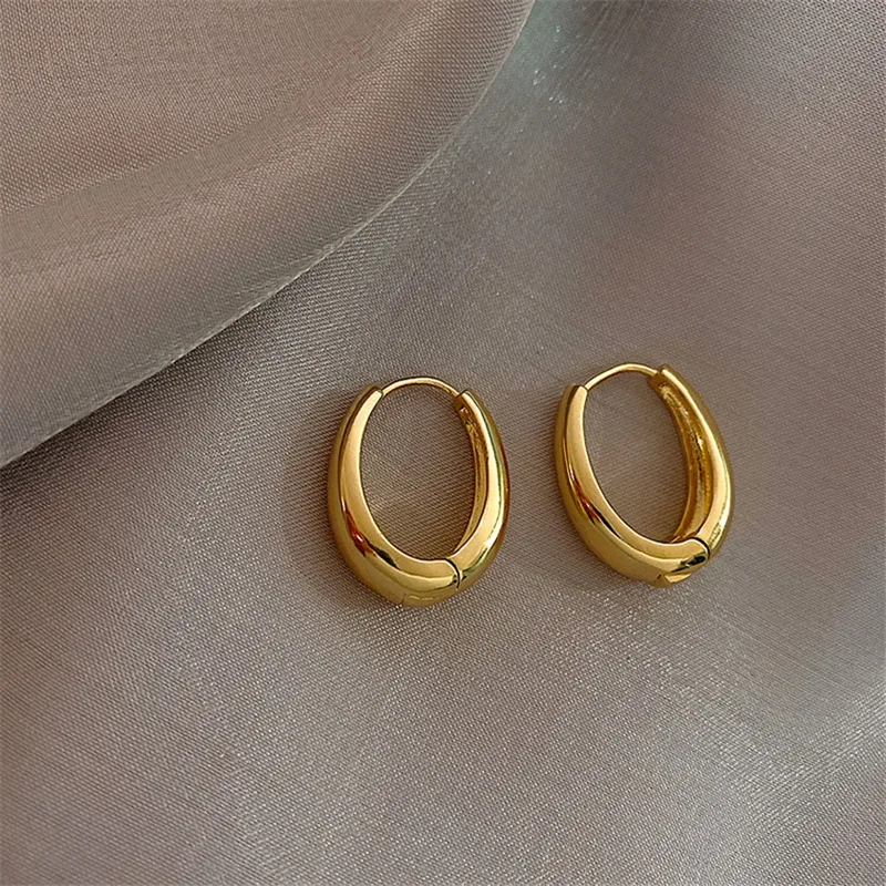 Classic Retro Water Drop Shaped Metal Hoop Earrings For Women Fashion Jewelry Temperament Girls Earrings Jewelry Wholesale
Classic Retro Water Drop Shaped Metal Hoop Earrings For Women Fashion Jewelry Temperament Girls Earrings Jewelry Wholesale