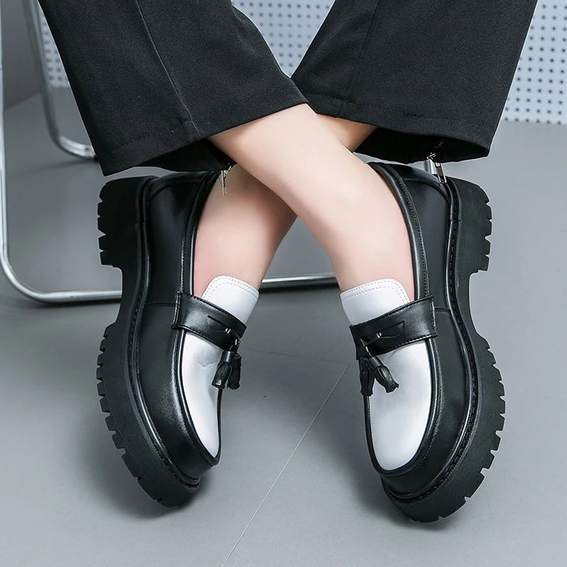 New Black Loafers Men Patent Leather Shoes Breathable Slip-On Solid Casual Shoes Handmade Size 38-44 
New Black Loafers Men Patent Leather Shoes Breathable Slip-On Solid Casual Shoes Handmade Size 38-44