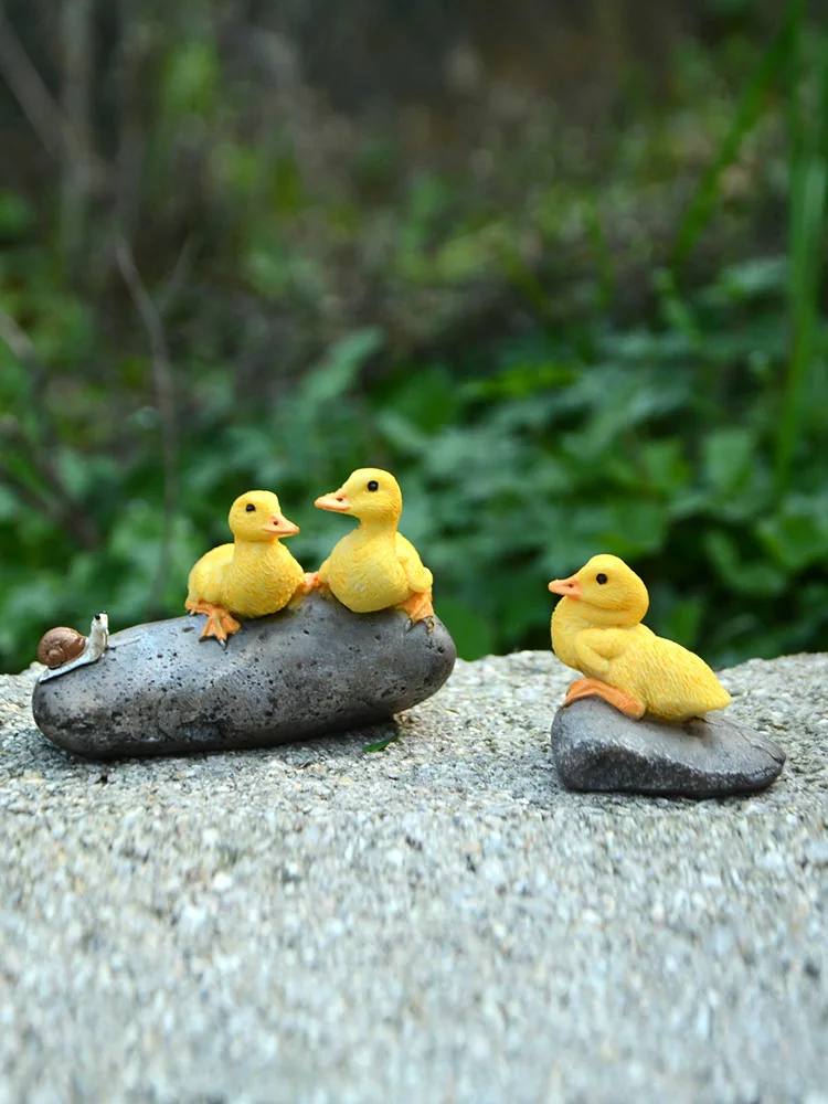Creative Cute Little Duck Decoration Bonsai Water Rockery Micro Landscape Landscape Landscape Garden Resin Decoration Pastoral
Creative Cute Little Duck Decoration Bonsai Water Rockery Micro Landscape Landscape Landscape Garden Resin Decoration Pastoral