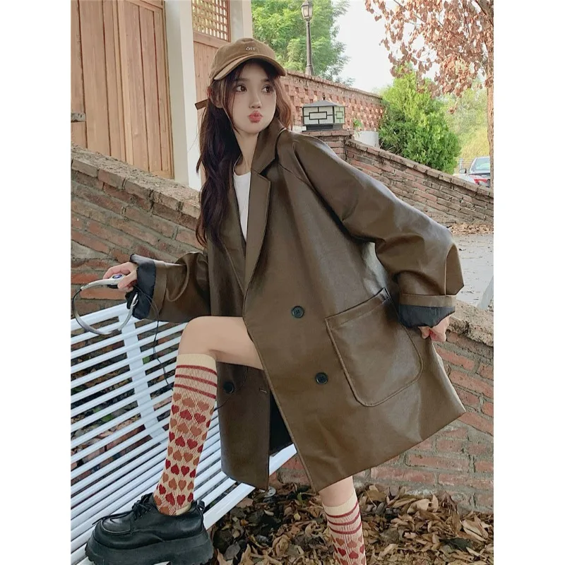 Женский блейзер из ПУ кожи, средней длины, на осень/зиму
Женский блейзер из ПУ кожи, средней длины, на осень/зиму