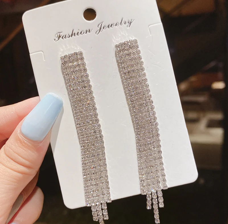 ANGLANG Charming Bling Dangle Earrings AAA Cubic Zirconia Silver 18k Gold Earrings for Women Bridal Wedding Jewelry Party Gift
ANGLANG Charming Bling Dangle Earrings AAA Cubic Zirconia Silver 18k Gold Earrings for Women Bridal Wedding Jewelry Party Gift