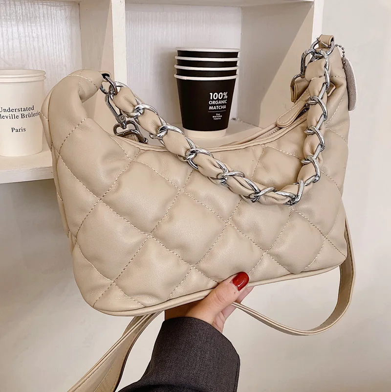 Spring Simple Bag 2022new Trendy Net Red Fashion Chain One-shoulder Women's Bag Lingge Embroidery Thread All-match Messenger Bag
Spring Simple Bag 2022new Trendy Net Red Fashion Chain One-shoulder Women's Bag Lingge Embroidery Thread All-match Messenger Bag
