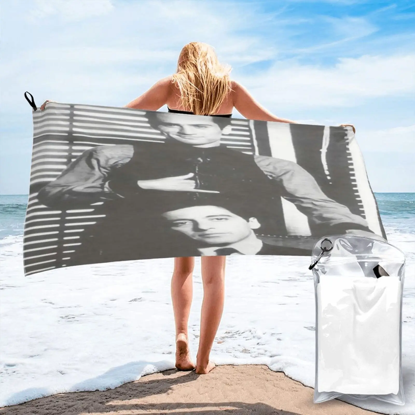 Al Pacino Robert Deniro The Godfather 4456 Beach Towel Beach Cover Towels Bathroom Furniture Sets Strandlaken Towel Towel Bath
Al Pacino Robert Deniro The Godfather 4456 Beach Towel Beach Cover Towels Bathroom Furniture Sets Strandlaken Towel Towel Bath