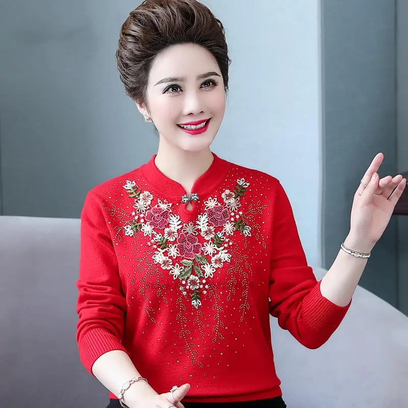 2022 chinese traditional cheongsam tops national flower embroidery loose long sleeve sweater women elastic casual female pullove 
2022 chinese traditional cheongsam tops national flower embroidery loose long sleeve sweater women elastic casual female pullove