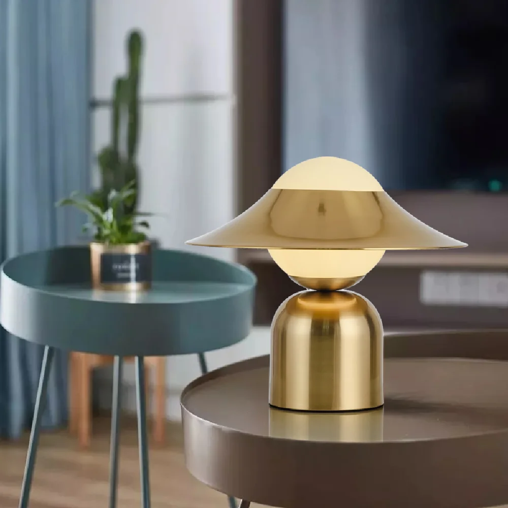 Postmodern LED table lamps metal hat glass nordic living room decoration desk lights bedroom bedside study reading lighting
Postmodern LED table lamps metal hat glass nordic living room decoration desk lights bedroom bedside study reading lighting