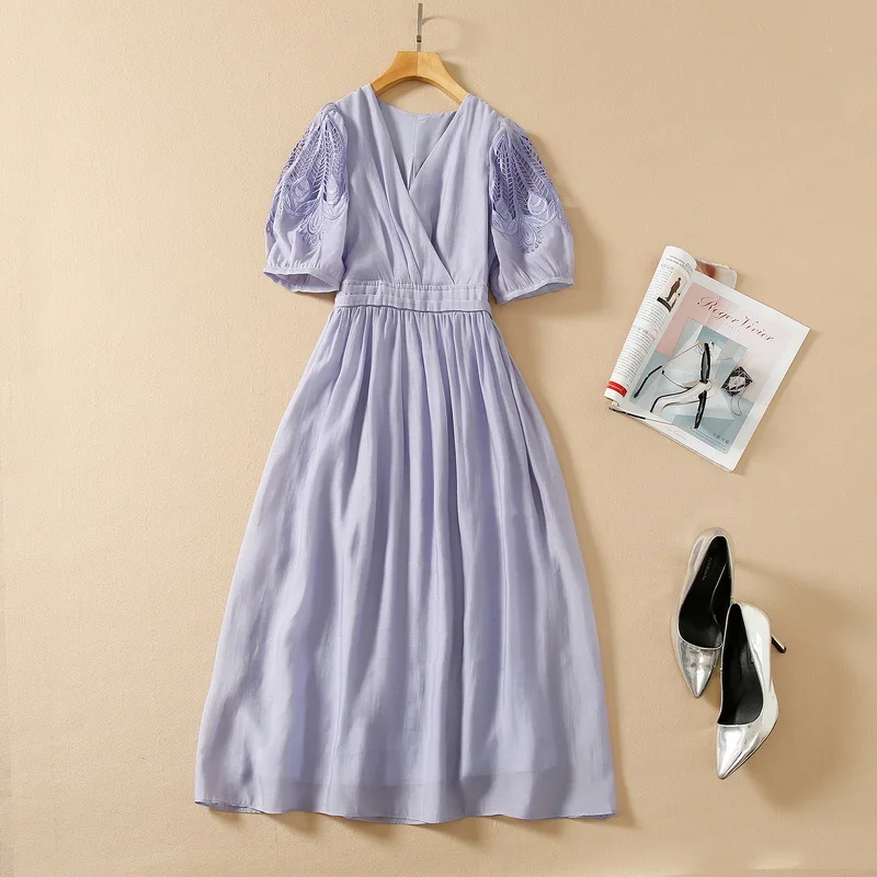European and American women's wear spring 2022 new Hollow embroidery bubble sleeve V collar Fashion pleated purple dress XXL
European and American women's wear spring 2022 new Hollow embroidery bubble sleeve V collar Fashion pleated purple dress XXL