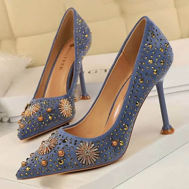BIGTREE Shoes Rhinestone Women Pumps Sexy Party Shoes High Heels Wedding Shoes Plus Size 43 Female Stiletto Suede Women Shoes
BIGTREE Shoes Rhinestone Women Pumps Sexy Party Shoes High Heels Wedding Shoes Plus Size 43 Female Stiletto Suede Women Shoes