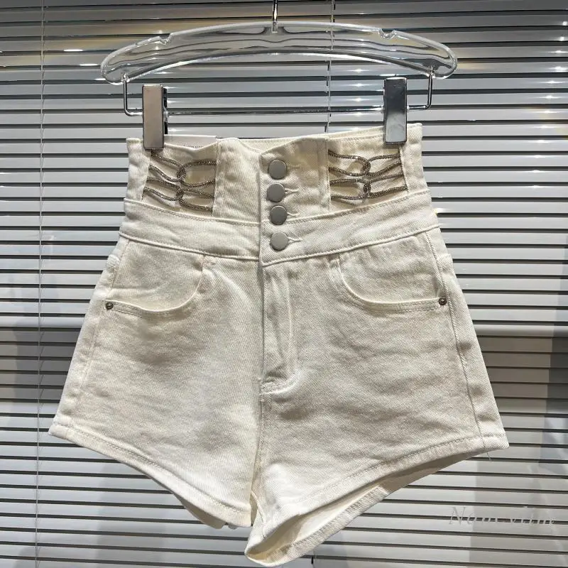 White Denim Shorts for Women 2022 Spring Summer New Classic Style Diamond High Waist with Straps Street Trend Short Ropa Mujer
White Denim Shorts for Women 2022 Spring Summer New Classic Style Diamond High Waist with Straps Street Trend Short Ropa Mujer