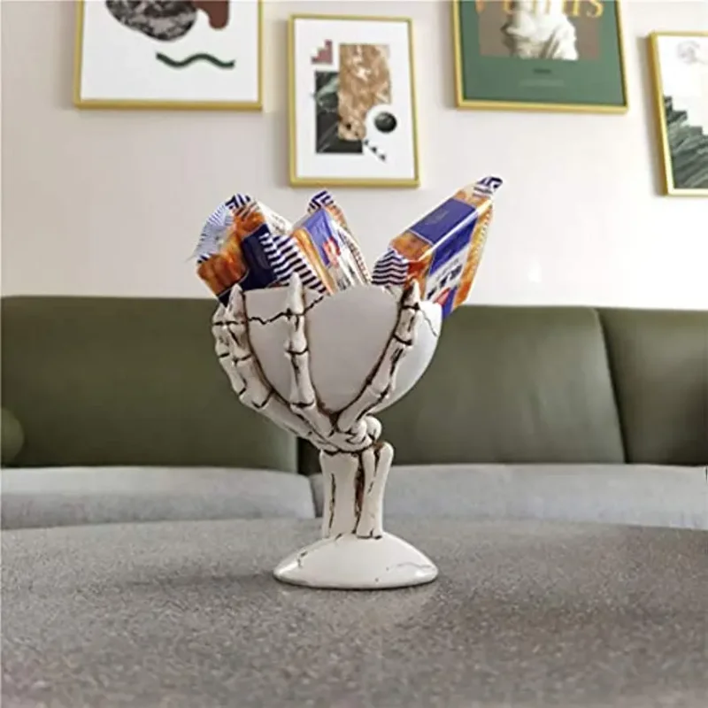 Halloween Resin Skeleton Hand Skeleton Candy Bowl Fruit Tray Home Cosmetics Storage Tray Bar Tabletop Figurines Decorate Gifts
Halloween Resin Skeleton Hand Skeleton Candy Bowl Fruit Tray Home Cosmetics Storage Tray Bar Tabletop Figurines Decorate Gifts