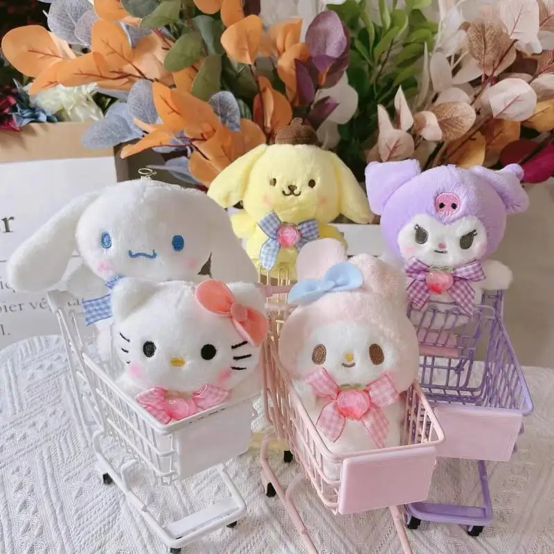 Новинка, плюшевый брелок Sanrio, Аниме брелки Hello Kitty, милая девочка, кавайный декор для комнаты, праздничные подарки, игрушки для рюкзака, аксессуары
Новинка, плюшевый брелок Sanrio, Аниме брелки Hello Kitty, милая девочка, кавайный декор для комнаты, праздничные подарки, игрушки для рюкзака, аксессуары