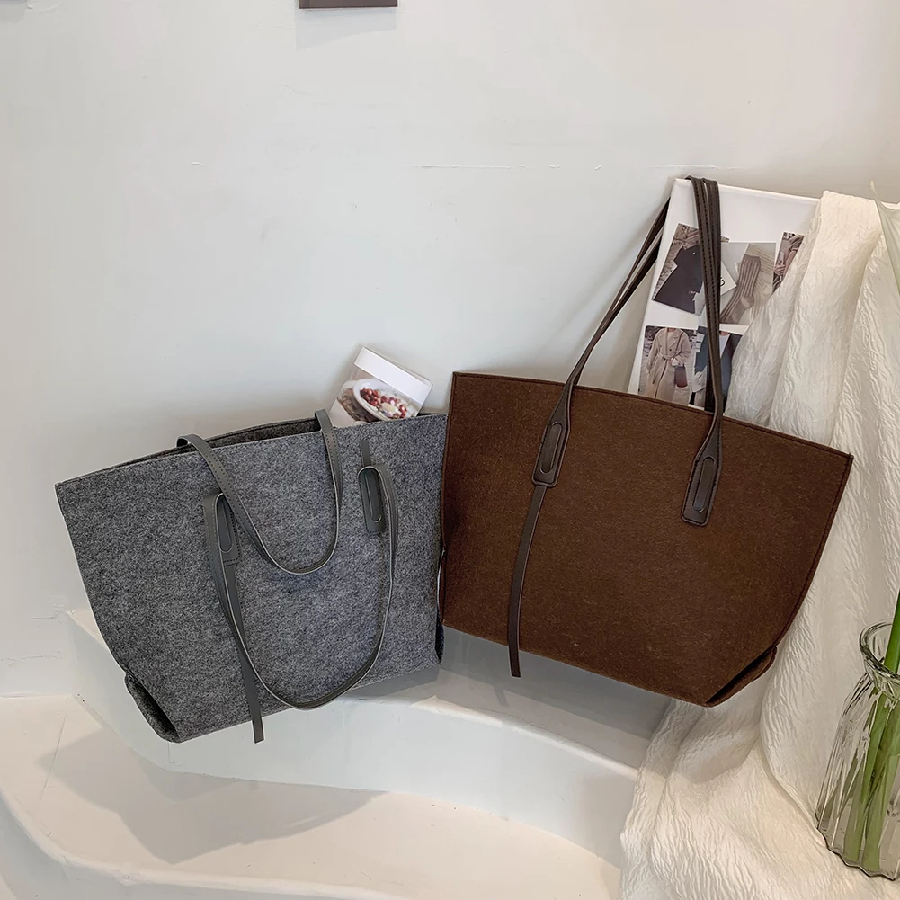 Women Top-Handle Bags PU Leather Handle Felt Handbag Women Large-Capacity Pure Color Tote Bags for Outdoor Travel Shopping
Women Top-Handle Bags PU Leather Handle Felt Handbag Women Large-Capacity Pure Color Tote Bags for Outdoor Travel Shopping