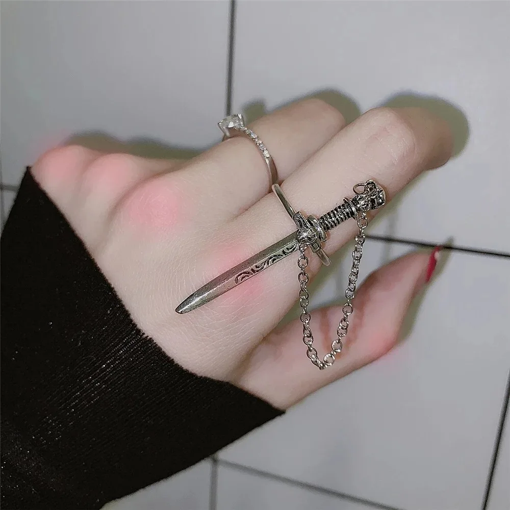 Unique Design Sword One-piece Ring Goth Punk Cool Sword Rings for Women's Party Jewelry Gifts
Unique Design Sword One-piece Ring Goth Punk Cool Sword Rings for Women's Party Jewelry Gifts