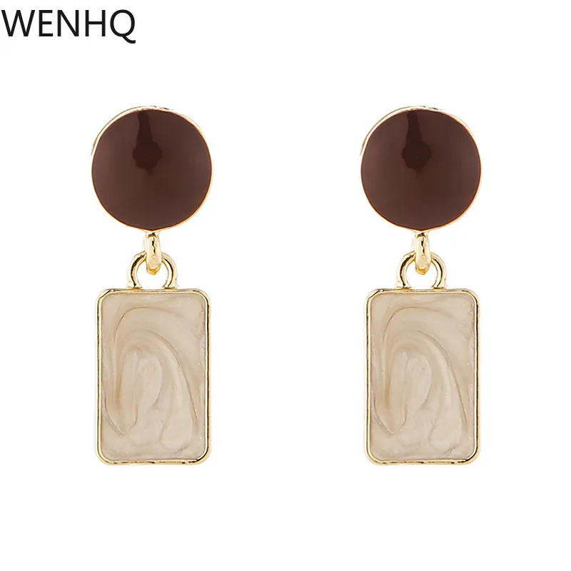 WENHQ Korean Style Enamel Gold Color Geometric Stud Clip on Earrings Women's Statement Cuff Earrings Comfortable Ear Clip New
WENHQ Korean Style Enamel Gold Color Geometric Stud Clip on Earrings Women's Statement Cuff Earrings Comfortable Ear Clip New