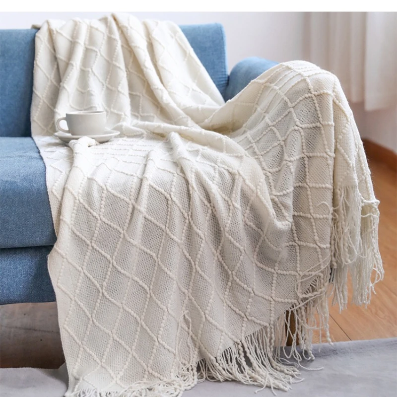 Warm Winter Fashion Tassel Blanket Knitted Sofa Blanket Warm Shawl Blanket Bed Tail Blanket Nap Small Blanket
Warm Winter Fashion Tassel Blanket Knitted Sofa Blanket Warm Shawl Blanket Bed Tail Blanket Nap Small Blanket