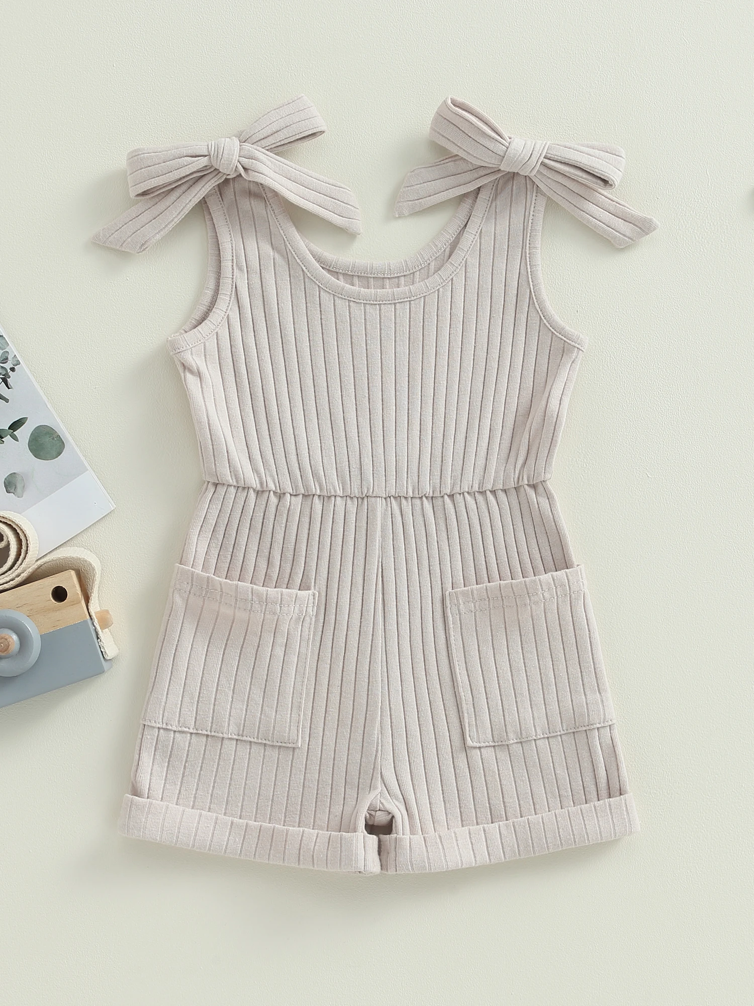 Baby Boys Short Sleeve Solid Color Cotton Bodysuit Summer Outfit with Snap Closure
Baby Boys Short Sleeve Solid Color Cotton Bodysuit Summer Outfit with Snap Closure