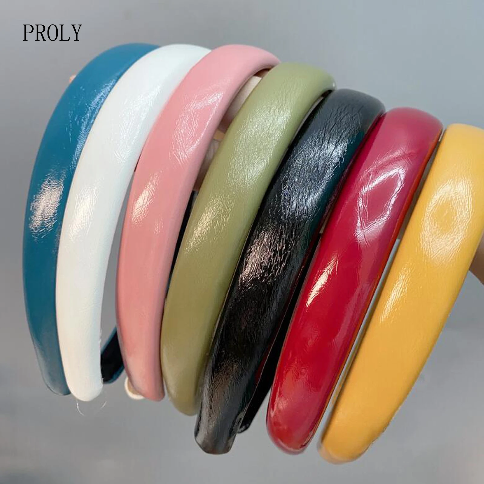 PROLY New Fashion Women Headband Narrow Side Light Board PU Hairband Summer Casual Solid Color Turban Hair Accessories
PROLY New Fashion Women Headband Narrow Side Light Board PU Hairband Summer Casual Solid Color Turban Hair Accessories