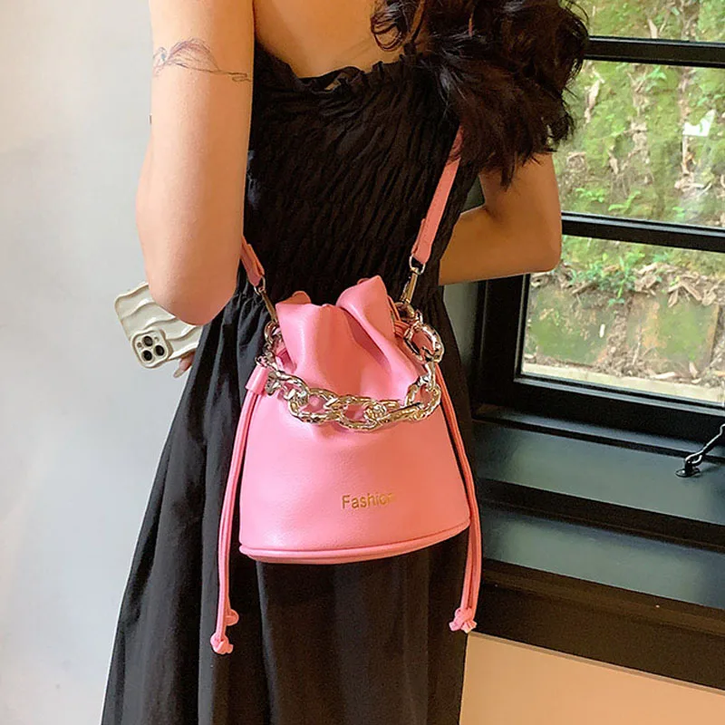Mini Chain Bucket Bags for Women Soft Leather Crossbody Bag 2023 Trend Shoulder Bag Luxury Designer Ladies Handbags and Purses
Mini Chain Bucket Bags for Women Soft Leather Crossbody Bag 2023 Trend Shoulder Bag Luxury Designer Ladies Handbags and Purses