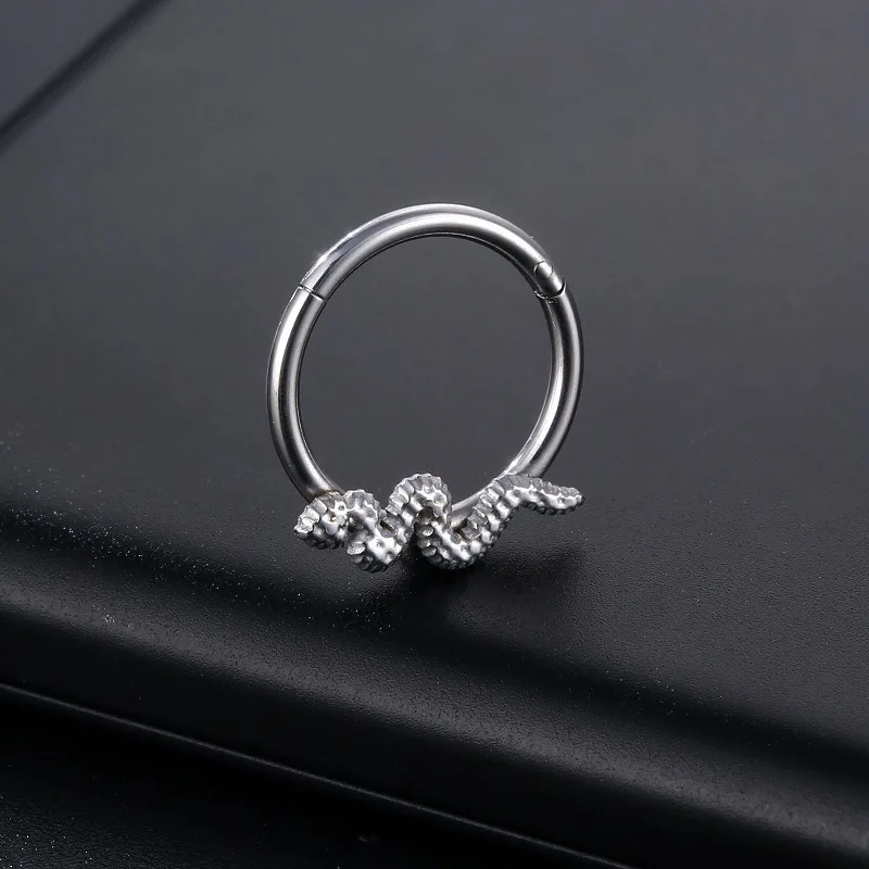 2pcs Nose Clicker Snake Hinged Segment Nipple Ear Cartilage Tragus Helix Lip Piercing Septum Nose Ring Unisex Body Jewelry
2pcs Nose Clicker Snake Hinged Segment Nipple Ear Cartilage Tragus Helix Lip Piercing Septum Nose Ring Unisex Body Jewelry