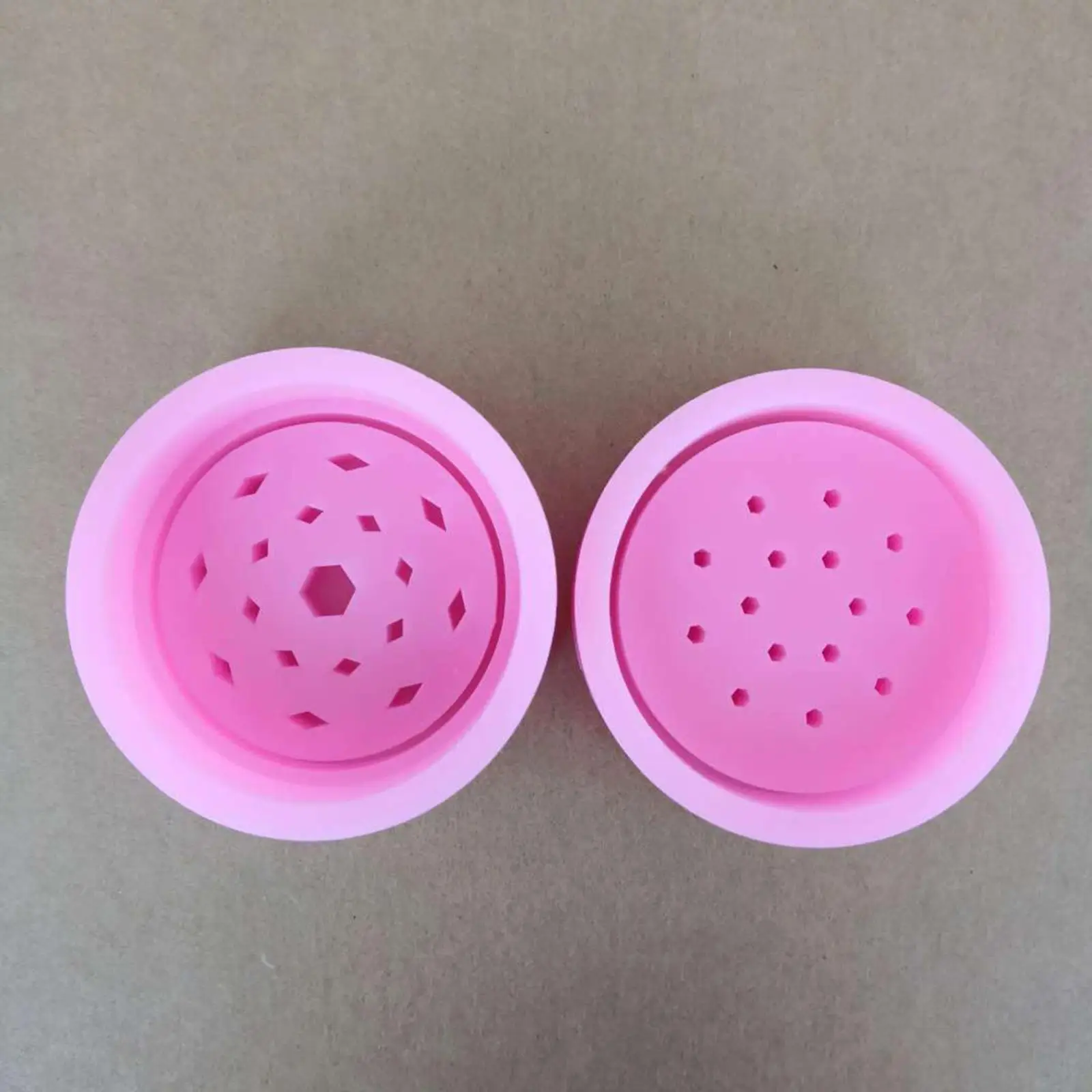 Silicone Spice Grinder Mold Leaf Herb Spice Crusher Epoxy Resin Casting DIY Crafts Baking Tools Mould for Resin Epoxy Soap
Silicone Spice Grinder Mold Leaf Herb Spice Crusher Epoxy Resin Casting DIY Crafts Baking Tools Mould for Resin Epoxy Soap