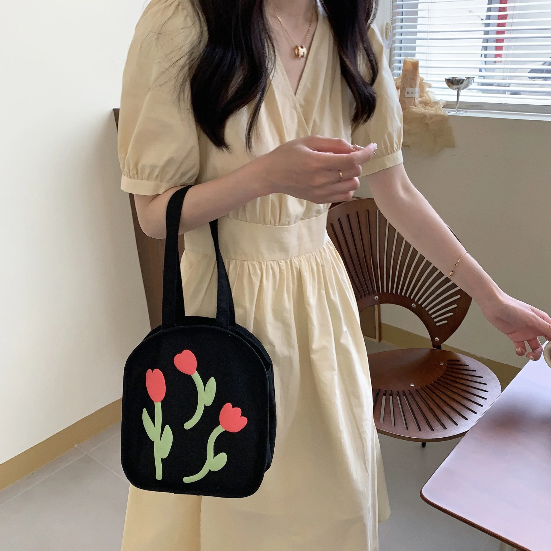 Women's Bag Cheap Casual Large Capacity Shoulder Bags Shopper Canvas Letter Fashion Harajuku Zipper Print Ulzzang Handbags
Women's Bag Cheap Casual Large Capacity Shoulder Bags Shopper Canvas Letter Fashion Harajuku Zipper Print Ulzzang Handbags
