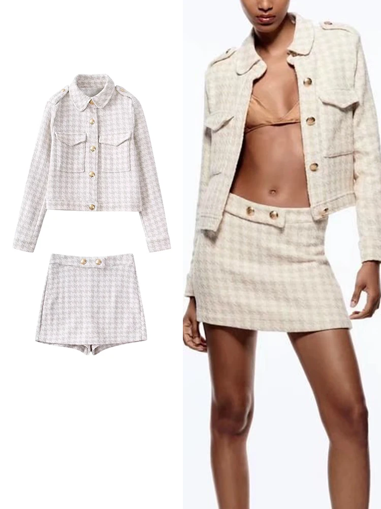 ZBRA Women 2Pcs Plaid Short Blazer Suits 2022 Turn Down Collar Office Outfits Jacket+ Shorts Single Breasted Coats
ZBRA Women 2Pcs Plaid Short Blazer Suits 2022 Turn Down Collar Office Outfits Jacket+ Shorts Single Breasted Coats