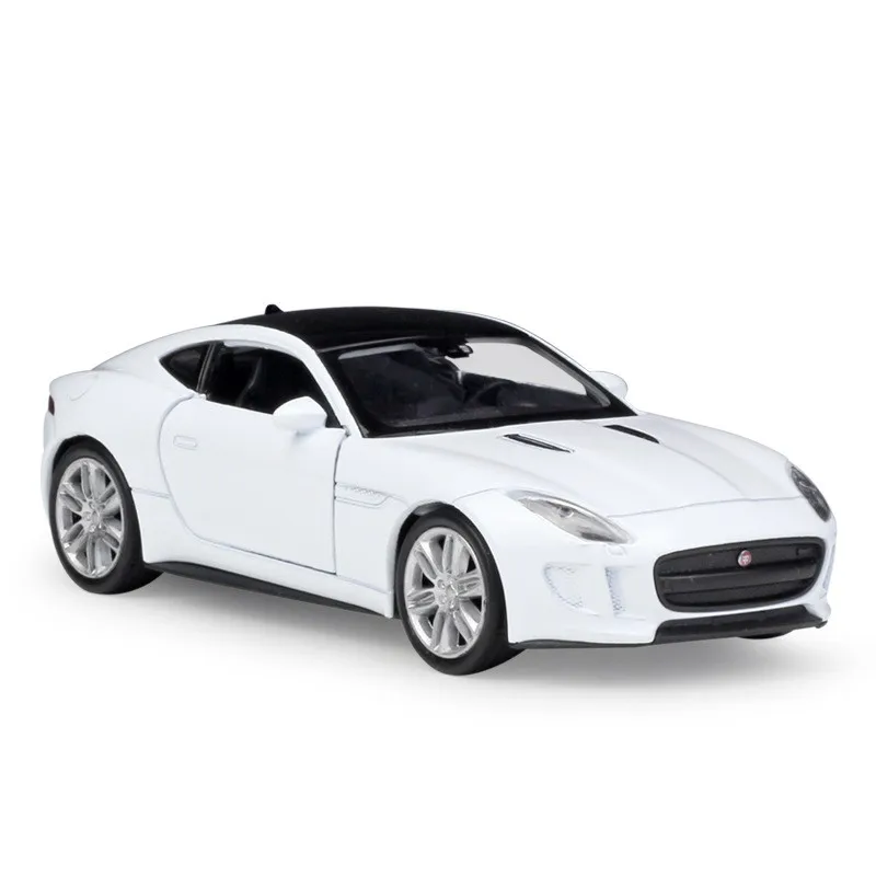 Модель автомобиля Welly 1:36 Jaguar F-Type Coupe из белого металла, новая в коробке
Модель автомобиля Welly 1:36 Jaguar F-Type Coupe из белого металла, новая в коробке