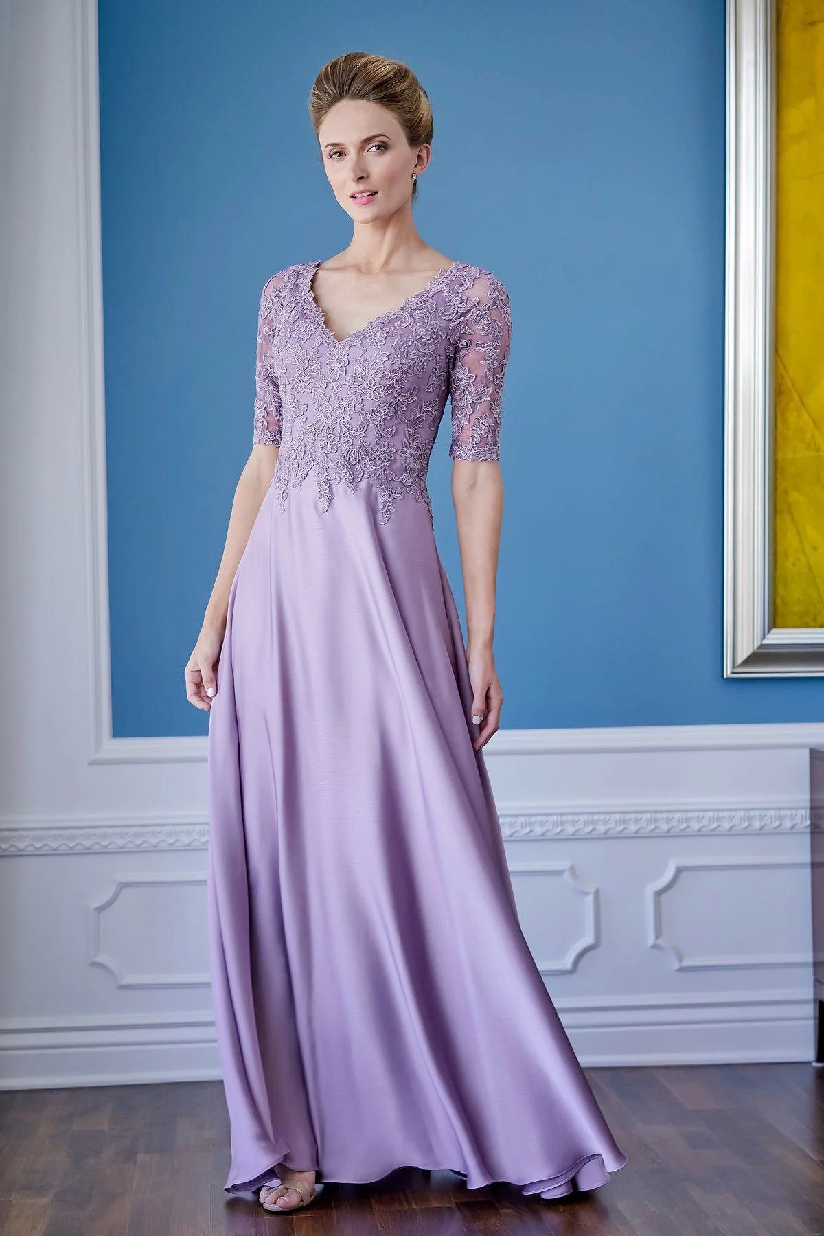 Lavender Satin Mother of the Bride Dress V Neck A Line Lace Appliques Half Sleeve Wedding Guest Formal Prom Evening Gown Elegant
Lavender Satin Mother of the Bride Dress V Neck A Line Lace Appliques Half Sleeve Wedding Guest Formal Prom Evening Gown Elegant