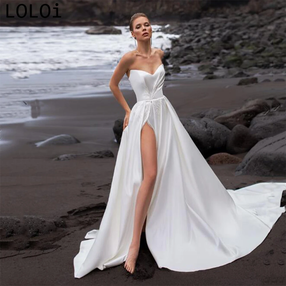 Beach Satin Wedding Dress Sweetheart Embroidery Simple and Elegant Formal High Slit A-Line Tail Skirt Wedding Dress
Beach Satin Wedding Dress Sweetheart Embroidery Simple and Elegant Formal High Slit A-Line Tail Skirt Wedding Dress
