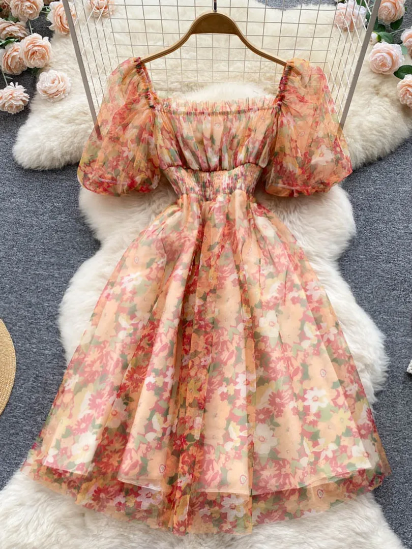 French Elegant Women Mesh Dress Summer Sweet Floral Print Fairy Dress Square Collar Puff Sleeve Slim A-line Beach Party Dresses
French Elegant Women Mesh Dress Summer Sweet Floral Print Fairy Dress Square Collar Puff Sleeve Slim A-line Beach Party Dresses