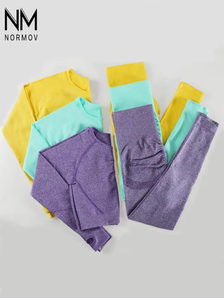 Комплект NORMOV Женский трикотажный из 2 предметов Спортивная бесшовная футболка с