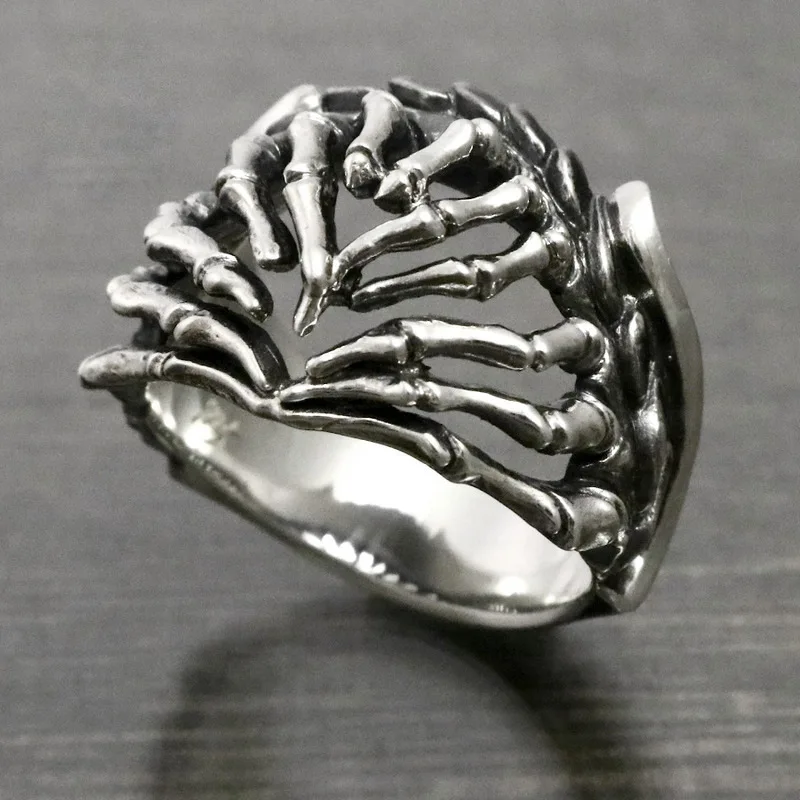 Gothic Fashion Centipede Feet Ring Adjustable Jewelry Gift for Women Men 
Gothic Fashion Centipede Feet Ring Adjustable Jewelry Gift for Women Men