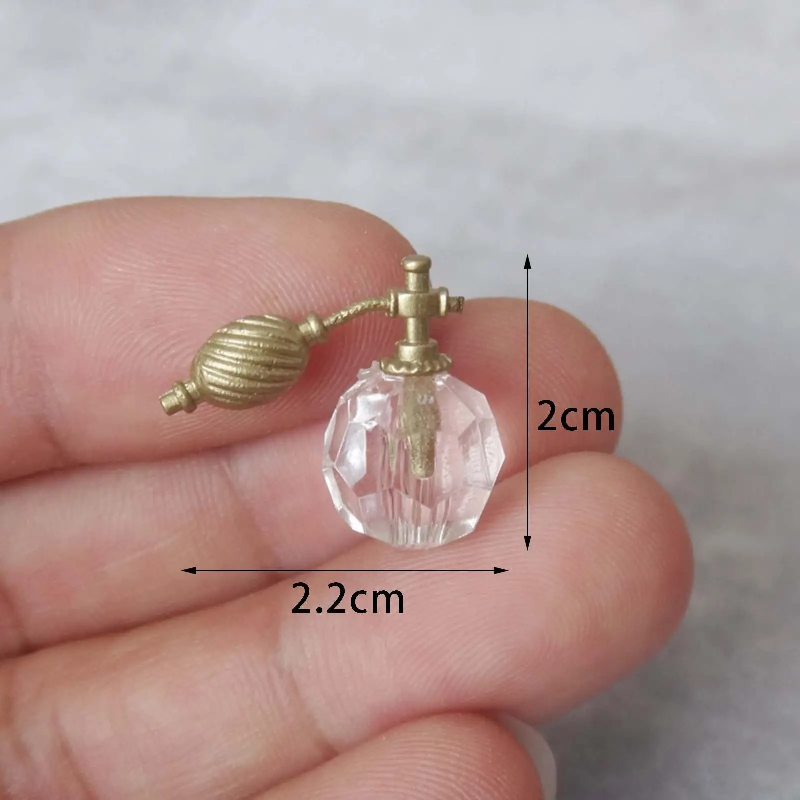 4x Dollhouse Miniature Perfume Bottle Pretend Toy Mini Crafts Simulation Clear Model for 1/12 Dollhouse Bathroom Bedroom Dresser
4x Dollhouse Miniature Perfume Bottle Pretend Toy Mini Crafts Simulation Clear Model for 1/12 Dollhouse Bathroom Bedroom Dresser