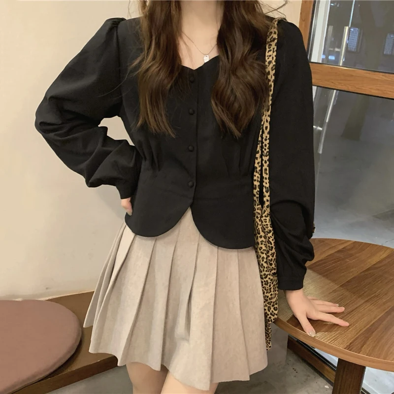 BETHQUENOY Chemise Femme Spring Woman Clothes 2022 Apricot Black Blouses Women Vintage Elegant Button Up Shirts Bluzki Damskie
BETHQUENOY Chemise Femme Spring Woman Clothes 2022 Apricot Black Blouses Women Vintage Elegant Button Up Shirts Bluzki Damskie