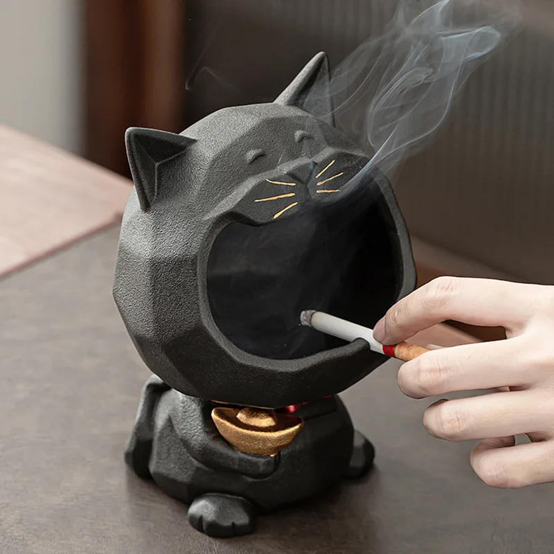 Креативная пепельница Lucky Cat, керамическое украшение для крыльца, украшение для дома, большая емкость, анти-летучая пепельница, многофункциональное домашнее украшение
Креативная пепельница Lucky Cat, керамическое украшение для крыльца, украшение для дома, большая емкость, анти-летучая пепельница, многофункциональное домашнее украшение