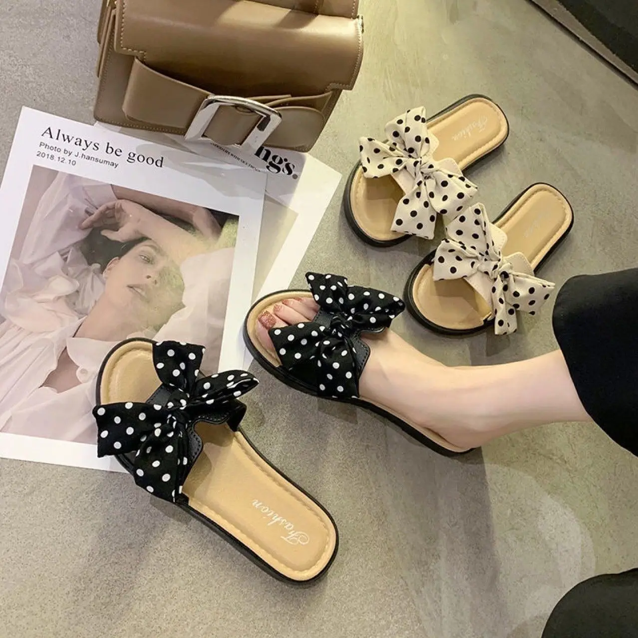 2022 New Bow Open Toe Slide Sandals Non-slip Flip Flops Children Home Slippers Kids Girls Summer Cute Beach Slippers CSH1343
2022 New Bow Open Toe Slide Sandals Non-slip Flip Flops Children Home Slippers Kids Girls Summer Cute Beach Slippers CSH1343