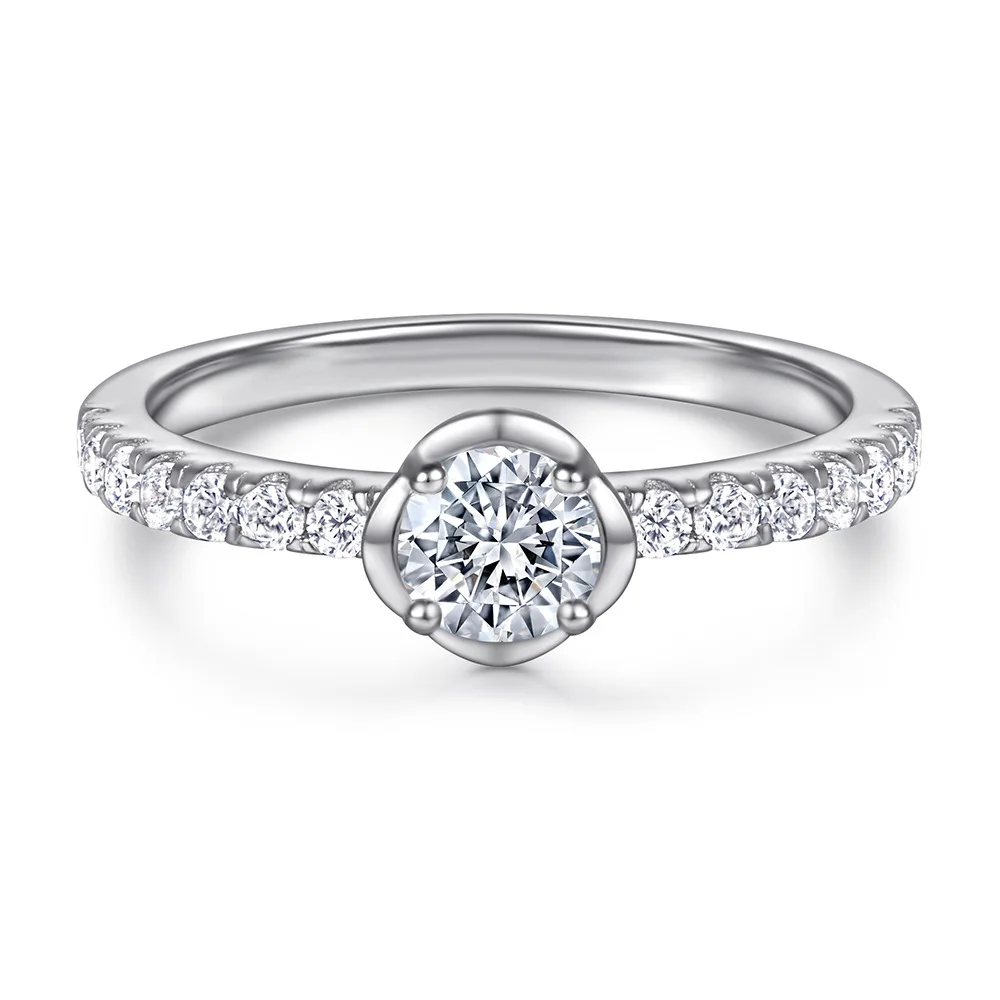 Europe and the United States new s925 silver jewelry ladies high-end fashion rose four-claw row diamond wedding ring 5A zircon
Europe and the United States new s925 silver jewelry ladies high-end fashion rose four-claw row diamond wedding ring 5A zircon