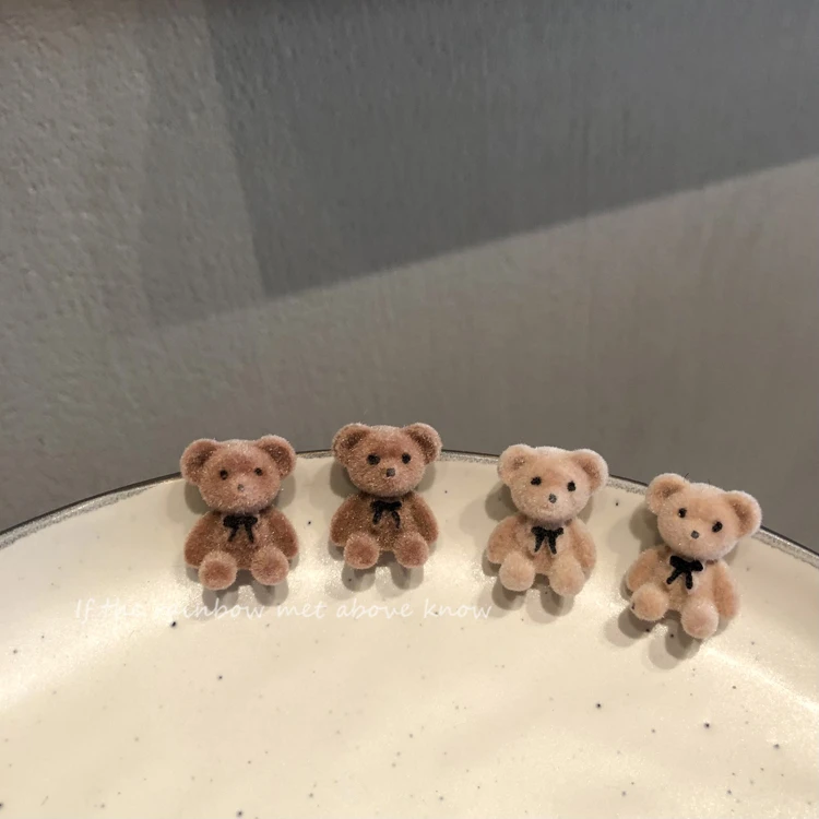 Vintage Cute Flocking Bow Bear Ear Studs Cartoon Earrings Versatile Plush Stud Earrings 2022 Trend for Teeens Women Girl
Vintage Cute Flocking Bow Bear Ear Studs Cartoon Earrings Versatile Plush Stud Earrings 2022 Trend for Teeens Women Girl