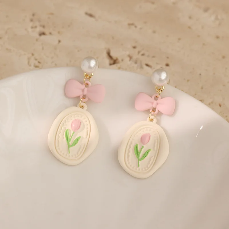 2023 March New Korean Temperament Net Red Sweet Pink Bow Tulip Girls Woman Summer Senior Sense Of Light Luxury Pearl Earring
2023 March New Korean Temperament Net Red Sweet Pink Bow Tulip Girls Woman Summer Senior Sense Of Light Luxury Pearl Earring