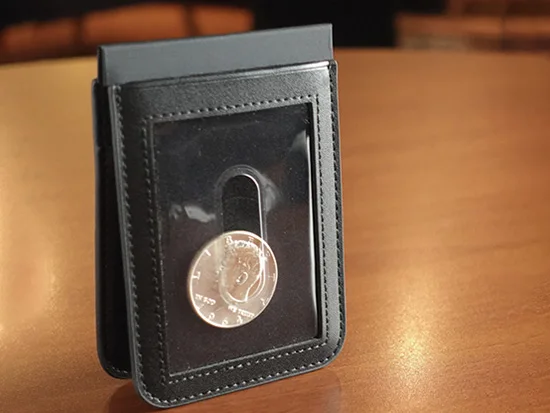 Flick Wallet 2.0 by Tejinaya & Lumos Magic Tricks Close Up Street Illusion Gimmicks Mentalism Card Appear Vanish Magia Wallet
Flick Wallet 2.0 by Tejinaya & Lumos Magic Tricks Close Up Street Illusion Gimmicks Mentalism Card Appear Vanish Magia Wallet