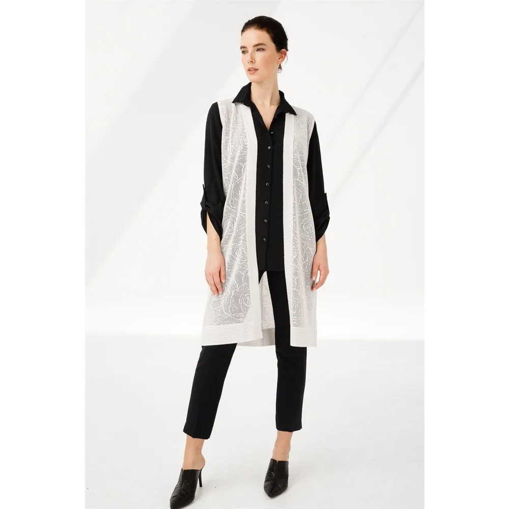 Длинный трикотажный жилет с цветочным узором Dorlie, бежевого цвета
Длинный трикотажный жилет с цветочным узором Dorlie, бежевого цвета