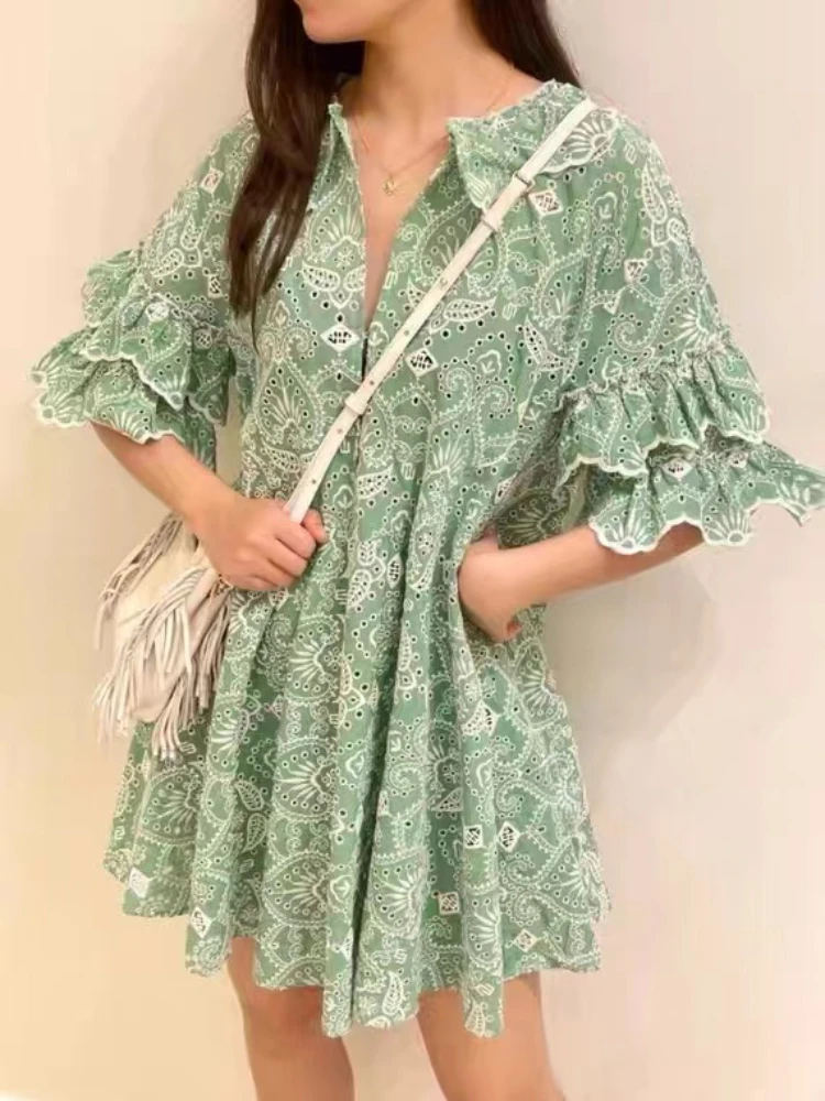 Lace Hook Flower Hollow Mini Dress Women Elegance Butterfly Sleeve Peter Pan Collar Dresses Summer Casual Vestidos French Brand
Lace Hook Flower Hollow Mini Dress Women Elegance Butterfly Sleeve Peter Pan Collar Dresses Summer Casual Vestidos French Brand