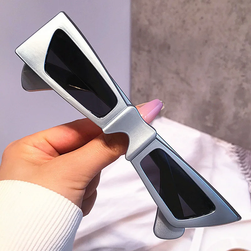 Vintage Irregular Narrow Square Y2K Sunglasses For Men New Fashion Brand Silver Gradient Hip Hop Sun Glasses Women Chic Shades
Vintage Irregular Narrow Square Y2K Sunglasses For Men New Fashion Brand Silver Gradient Hip Hop Sun Glasses Women Chic Shades
