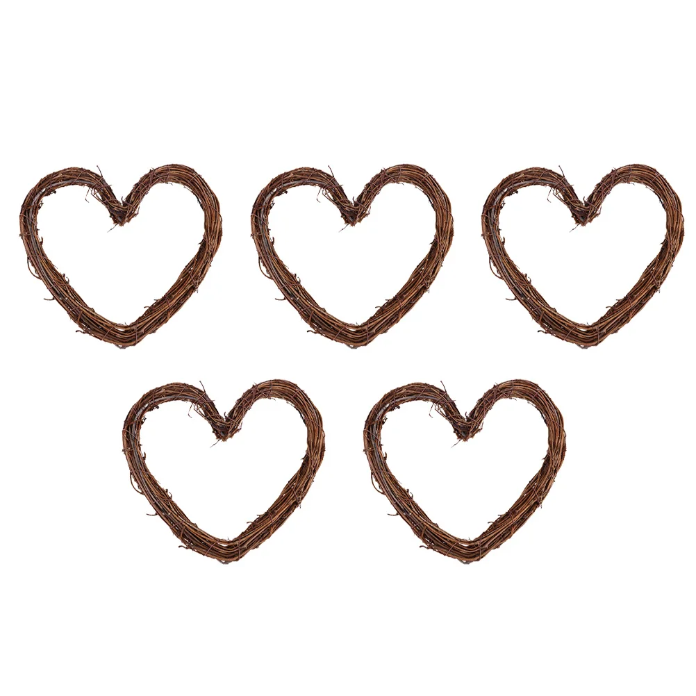 5 Pcs Heart Garland Decor Christmas Pendant Adornments Heart-shaped Rattan Ring Decorative
5 Pcs Heart Garland Decor Christmas Pendant Adornments Heart-shaped Rattan Ring Decorative