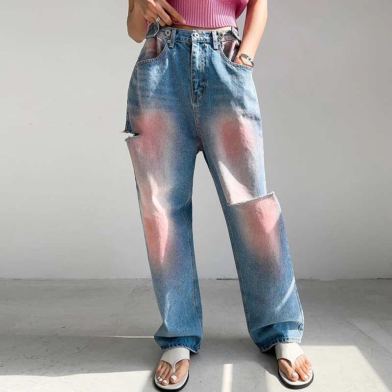 SuperAen Korean Chic Summer High Waist Pink Paint Old Washed Knee Hole Wide Leg Jeans for Women
SuperAen Korean Chic Summer High Waist Pink Paint Old Washed Knee Hole Wide Leg Jeans for Women